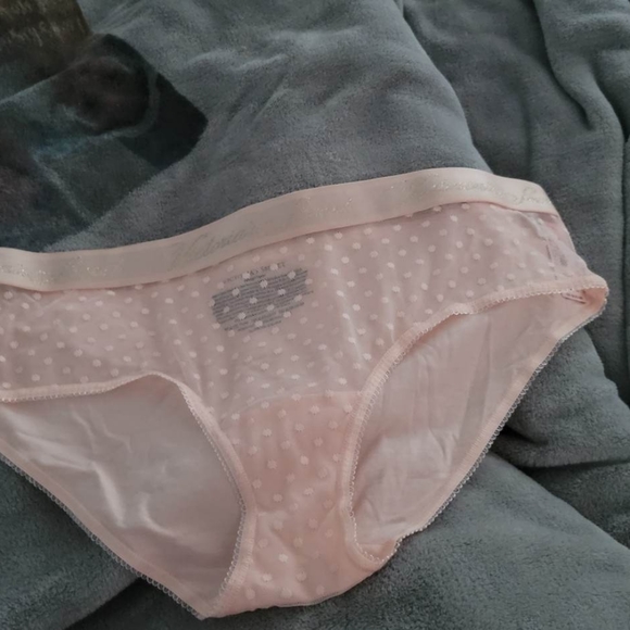 Brand new Victoria secret 30 pairs of xl underwear - Picture 8 of 8